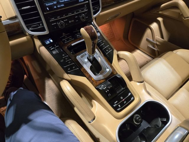 Used 2012 Porsche Cayenne AWD/4WD image 24