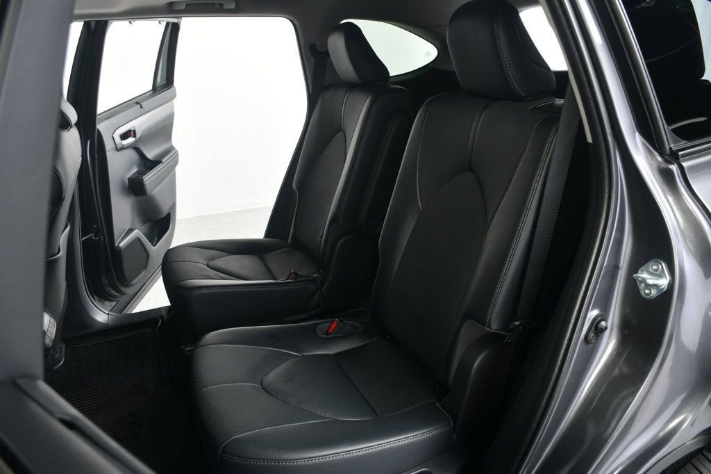 Used 2022 Toyota Highlander Limited AWD/4WD image 34