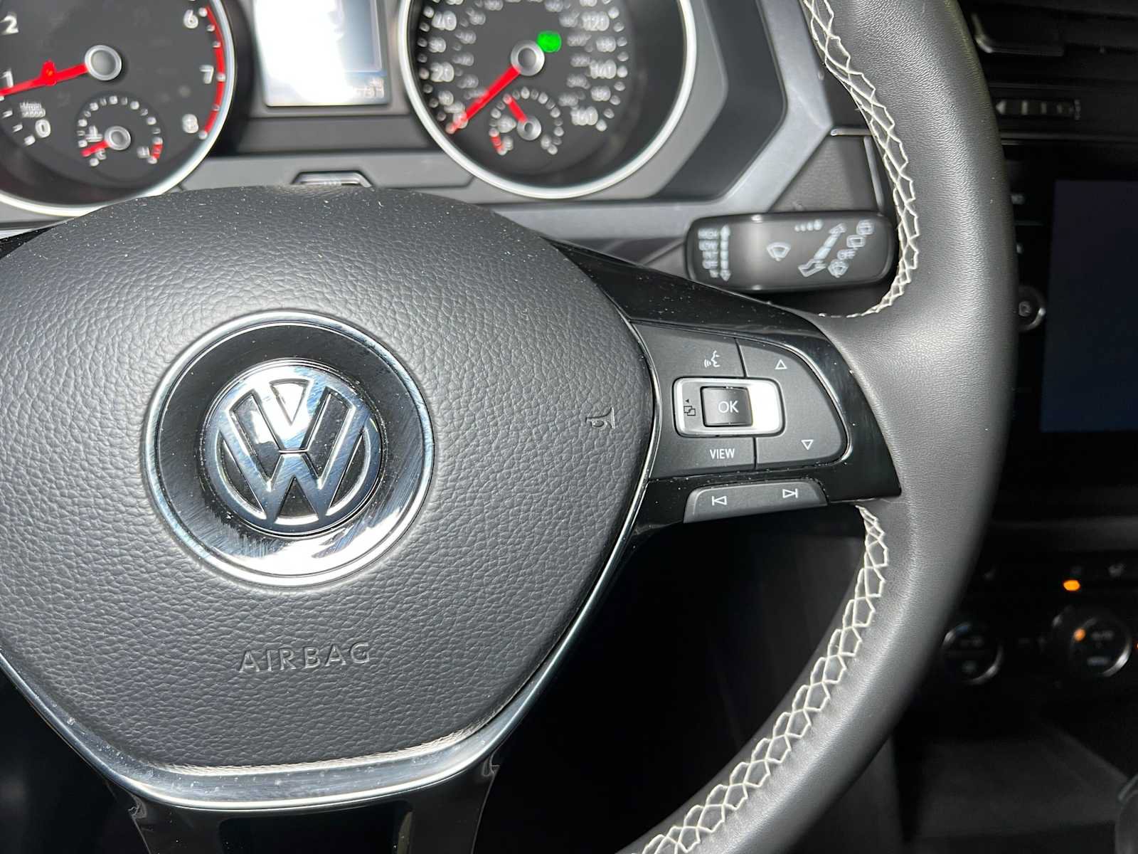 Used 2021 Volkswagen Tiguan SE w/ Panoramic Sunroof Package AWD/4WD image 31