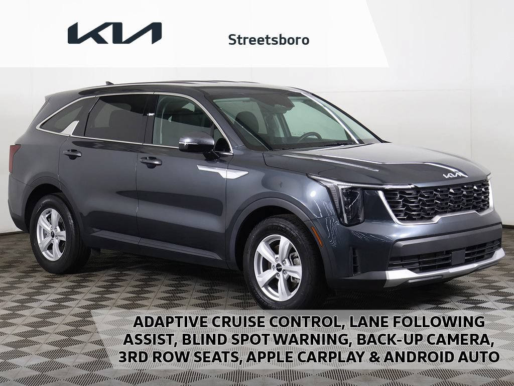Certified 2024 Kia Sorento LX FWD image 1