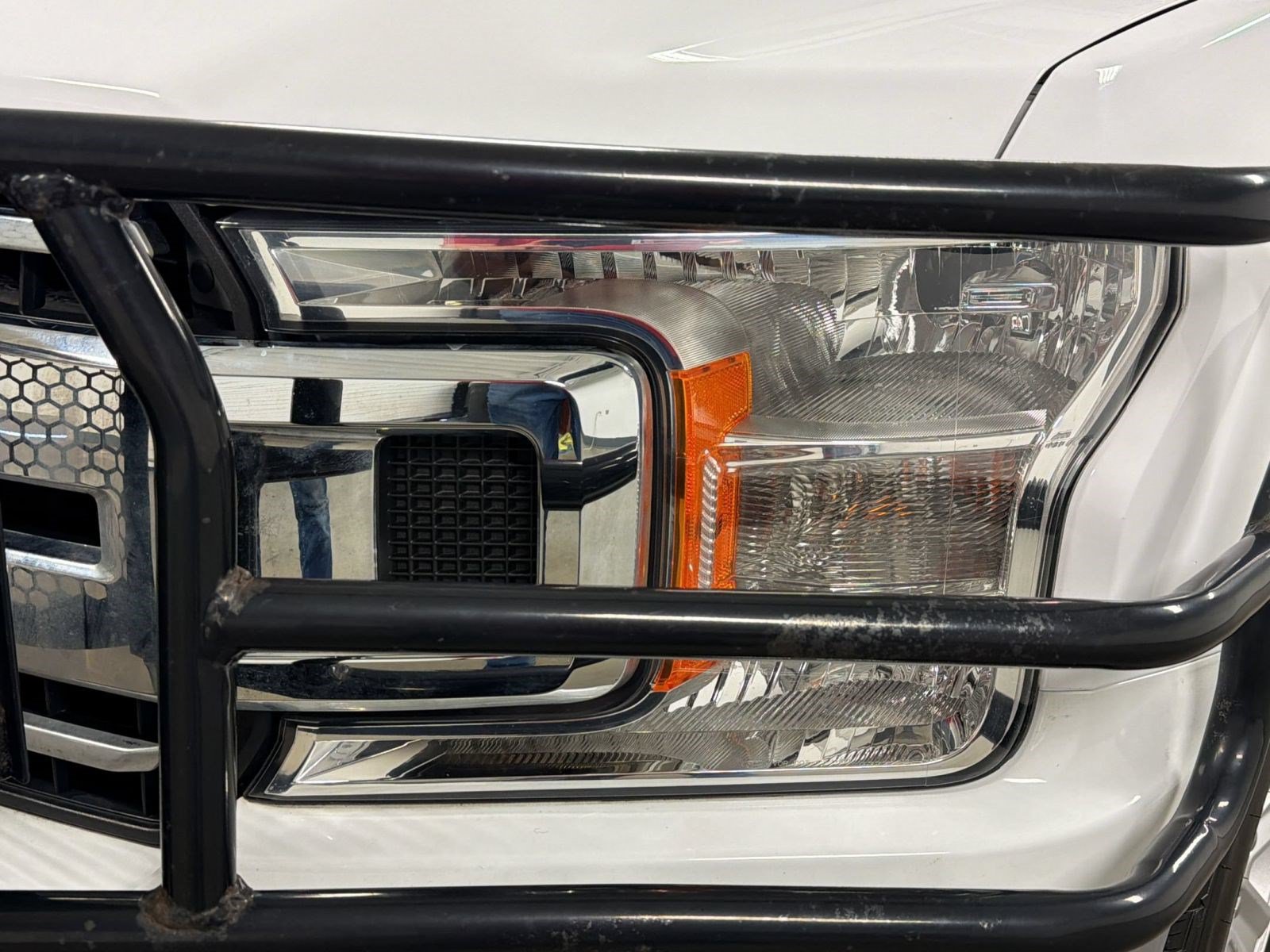 Used 2018 Ford F150 XLT w/ Trailer Tow Package RWD image 10