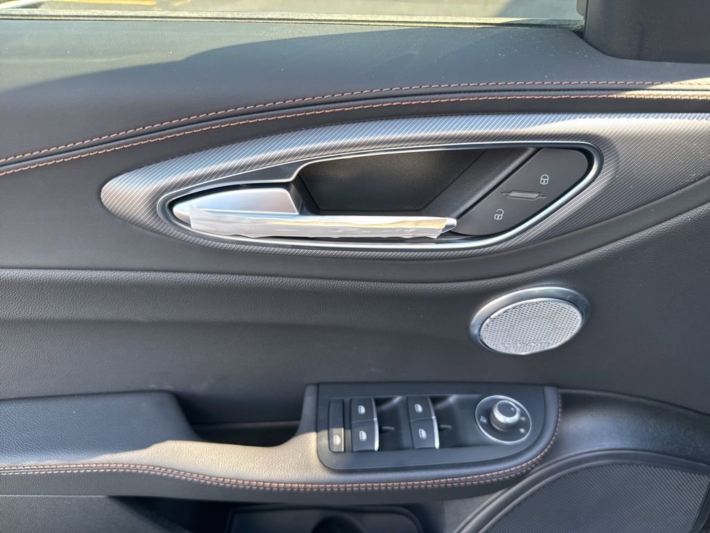 New 2025 Alfa Romeo Giulia AWD w/ Driving Assist Package image 13