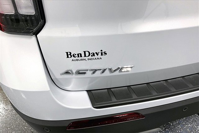 New 2026 Ford Explorer Active w/ Active Comfort Package image 10