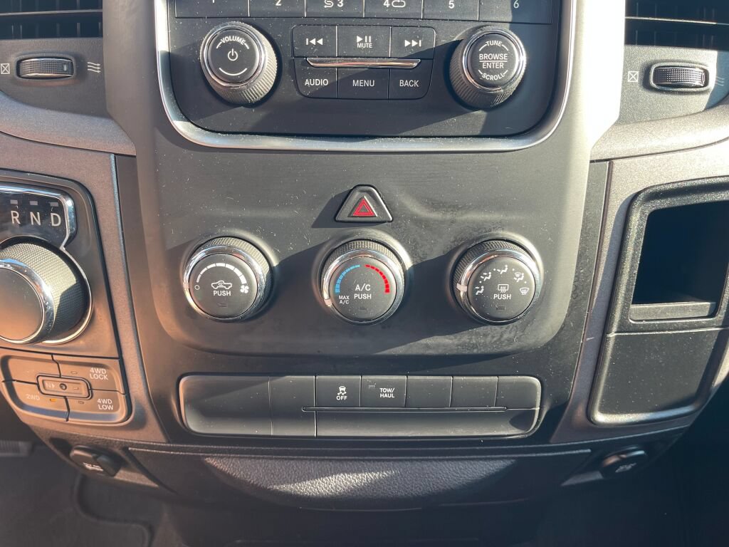 Used 2015 RAM 1500 Express AWD/4WD image 9