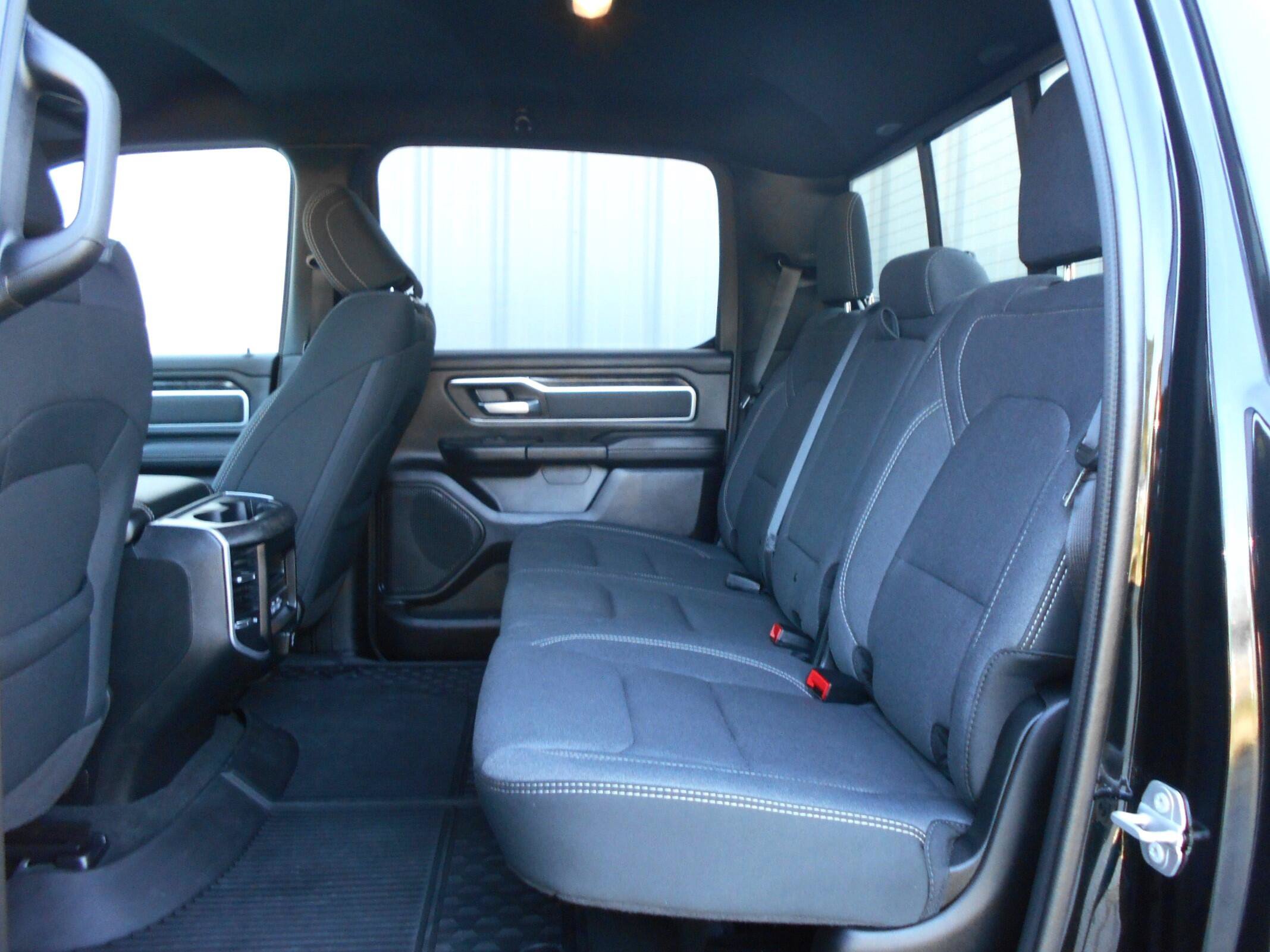 Used 2022 RAM 1500 Big Horn AWD/4WD image 7