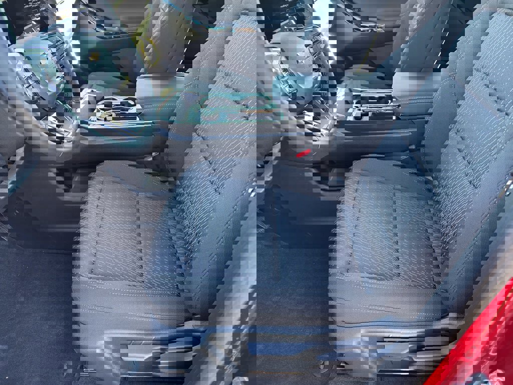 New 2026 Chevrolet Equinox LT image 10