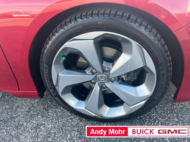 Used 2018 Honda Accord Touring image 14