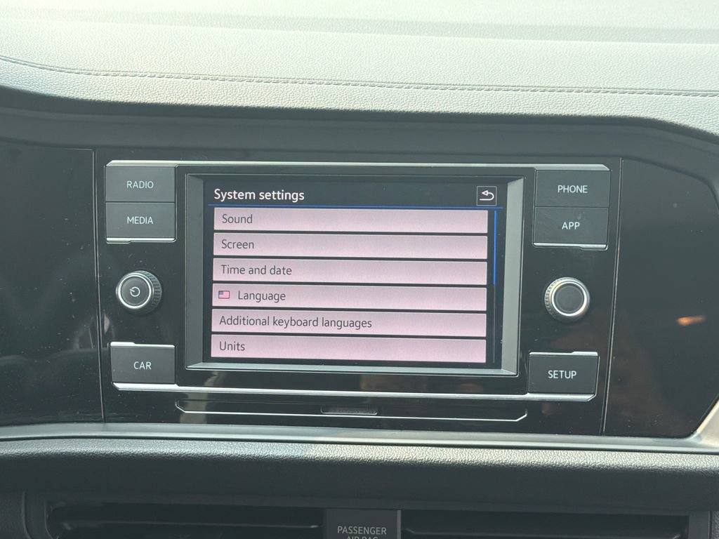 Used 2019 Volkswagen Jetta SE FWD image 10