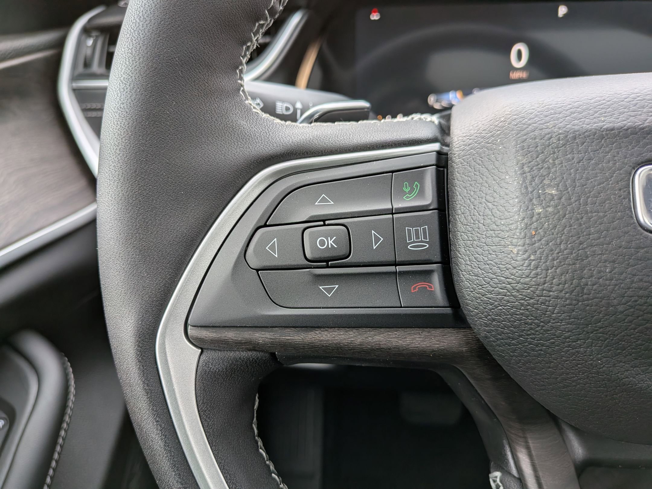 New 2025 Jeep Grand Cherokee L Limited w/ Trailer Tow Package image 13