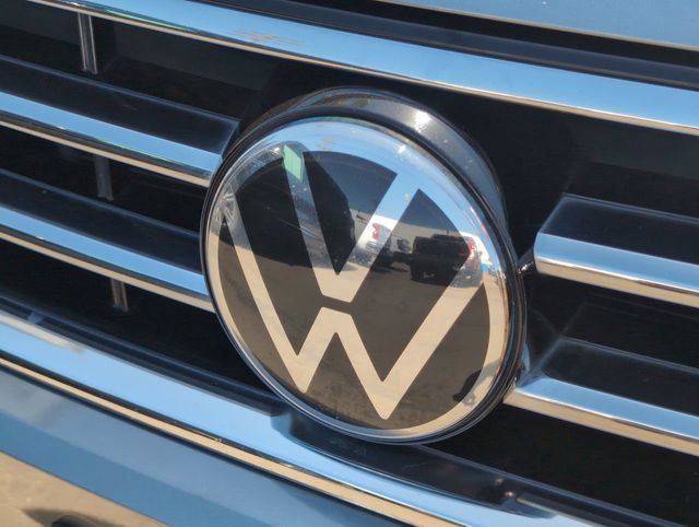 Used 2022 Volkswagen Tiguan SE FWD image 29