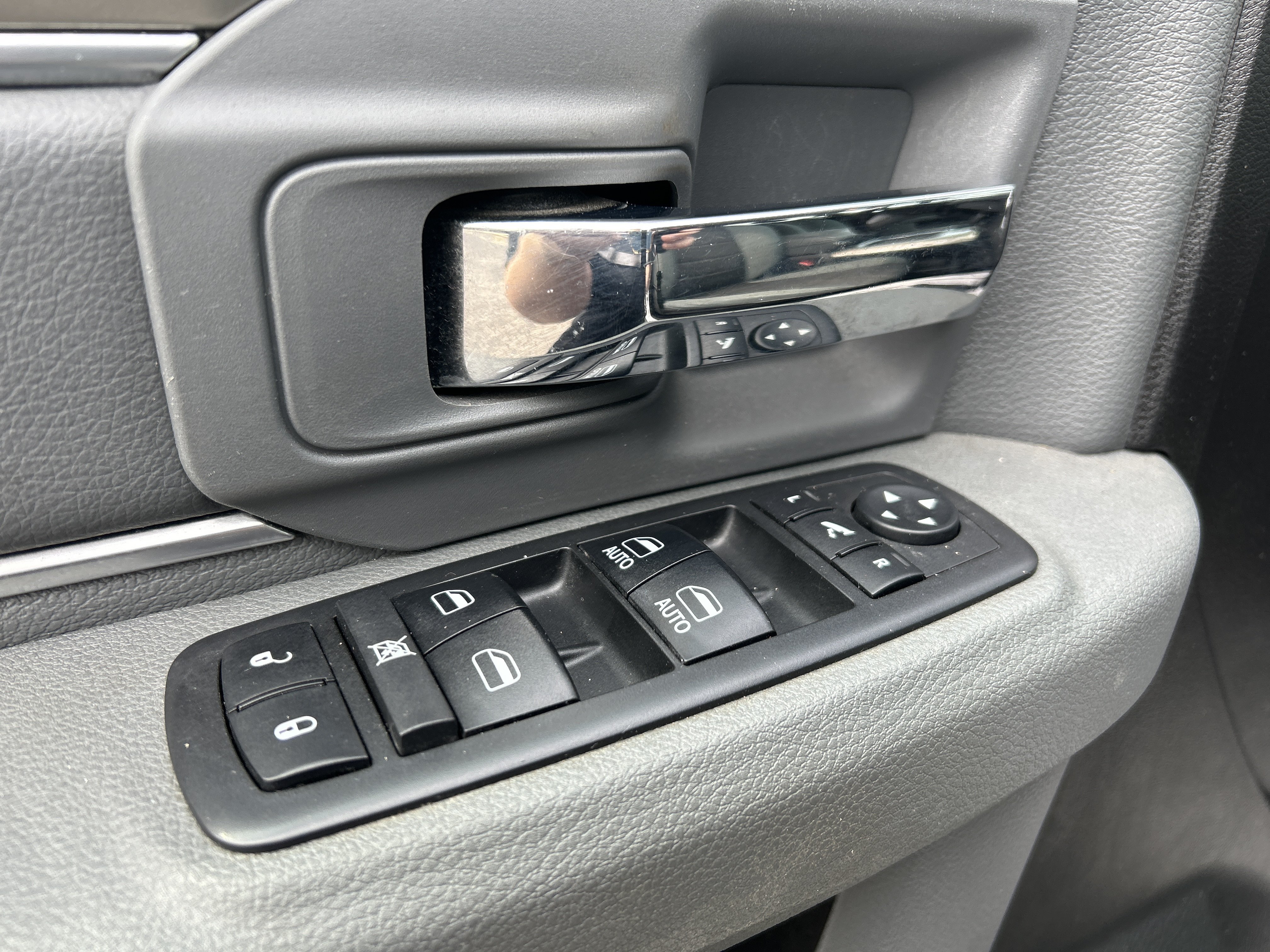 Used 2019 RAM 1500 Big Horn AWD/4WD image 10