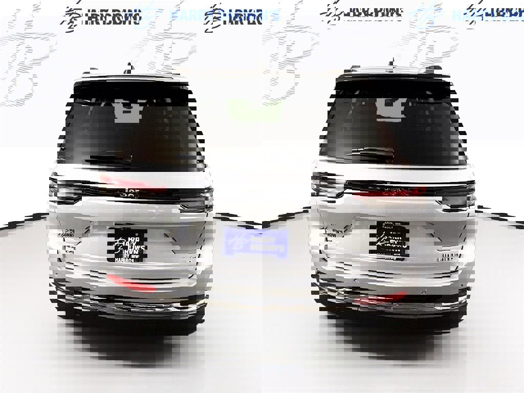 Used 2024 Jeep Grand Cherokee Limited image 30