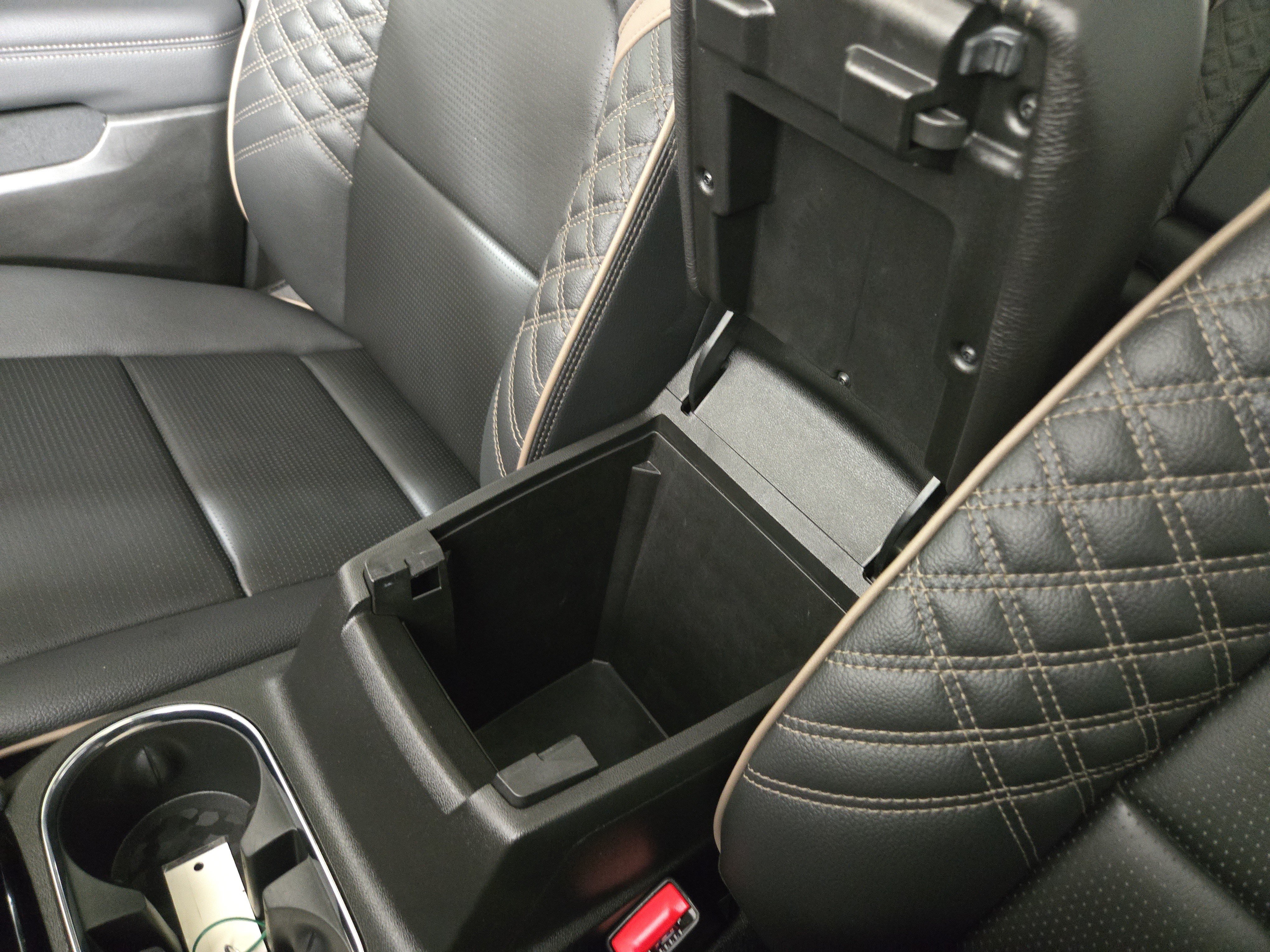 Certified 2024 GMC Canyon Denali AWD/4WD image 30