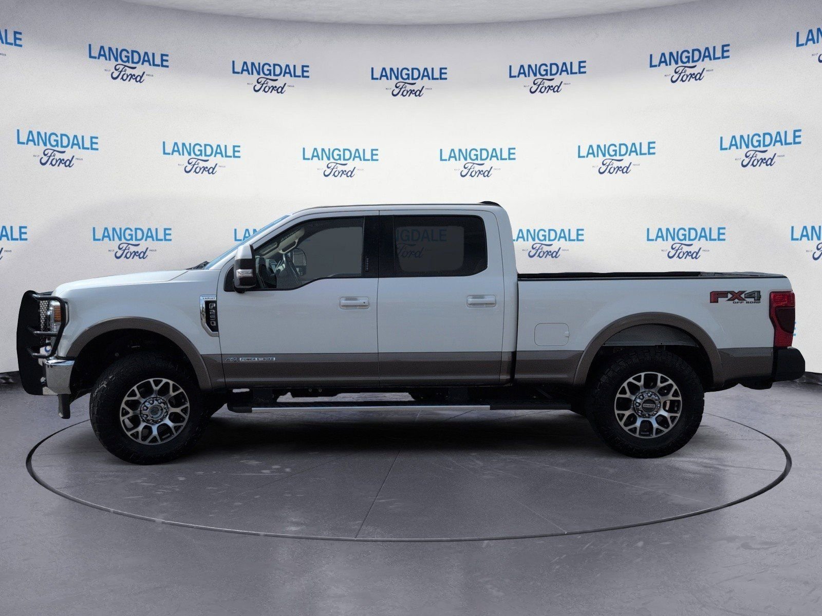 Used 2022 Ford F250 Lariat w/ Lariat Value Package AWD/4WD image 10