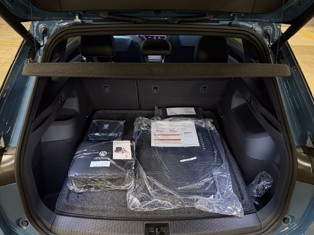 New 2026 Volkswagen Tiguan SE R-Line AWD/4WD image 25