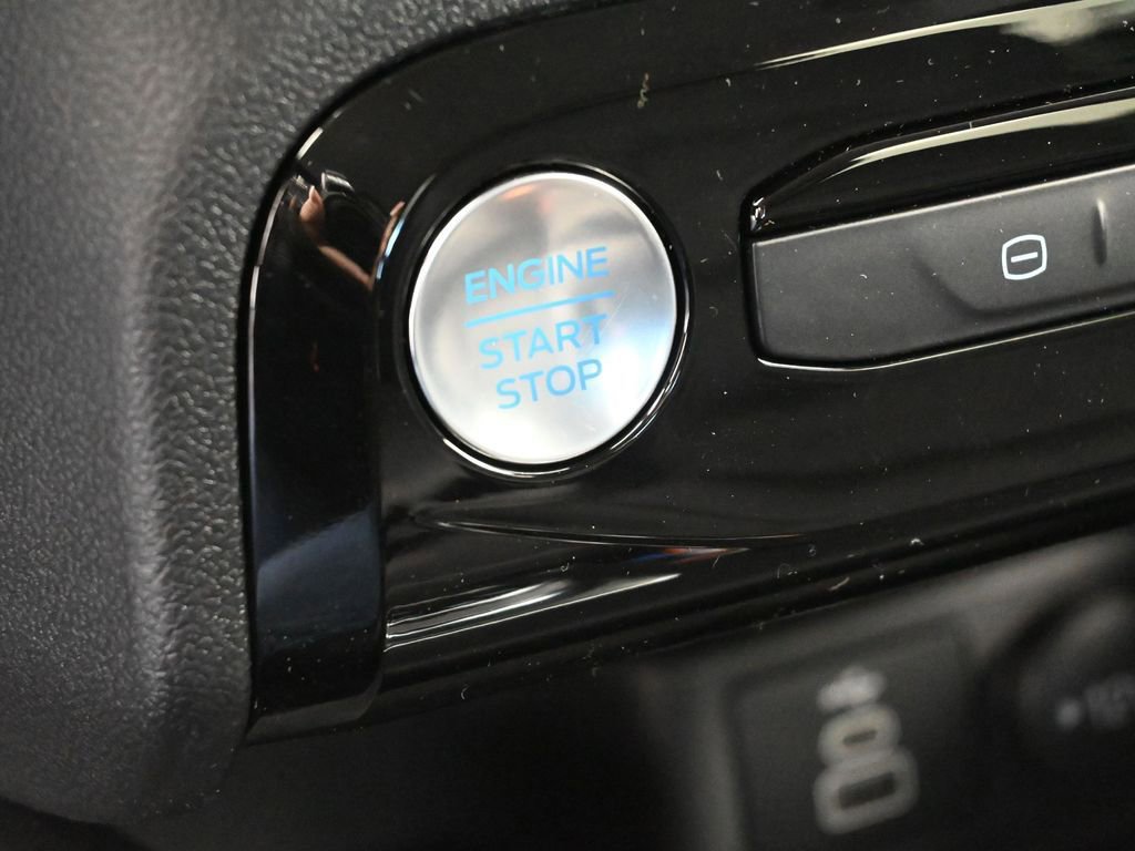 New 2026 Ford Escape SE w/ Class II Trailer Tow Package image 23