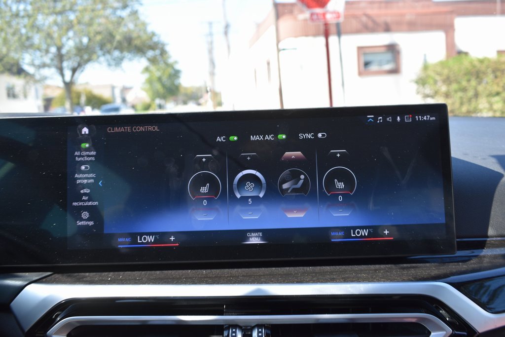 Used 2024 BMW 330i xDrive Sedan w/ Premium Package image 16