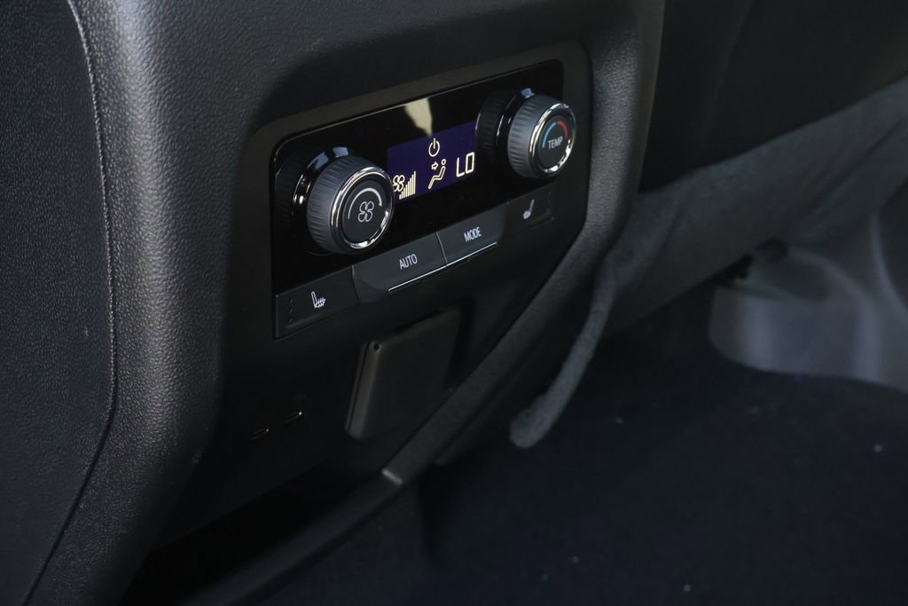 New 2026 Chevrolet Traverse RS w/ LPO, Floor Liner Package image 39