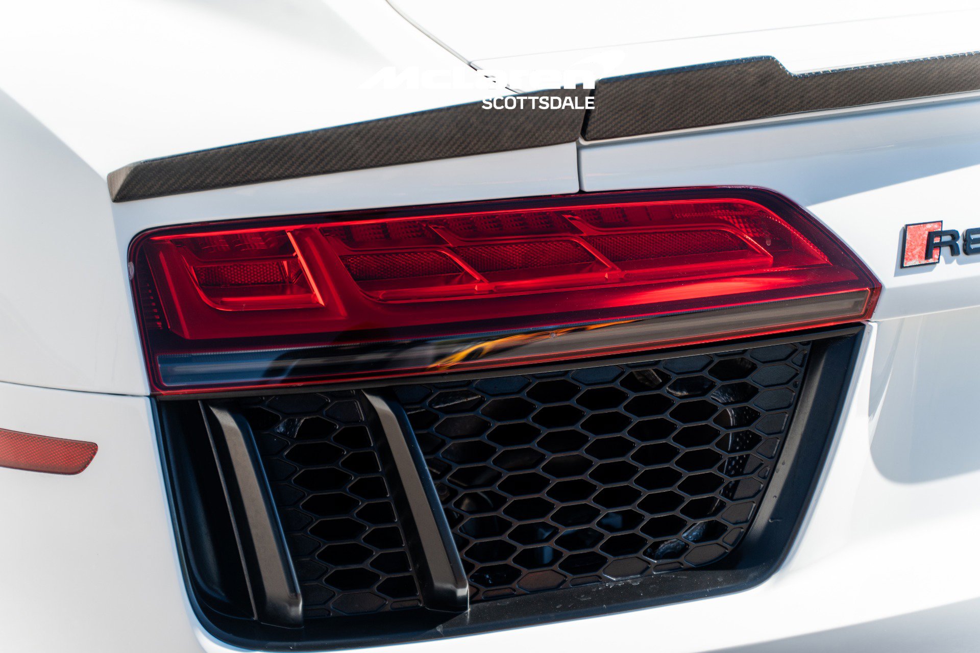 Used 2018 Audi R8 V10 w/ Premium Package image 25