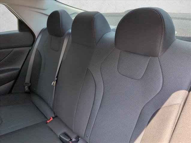 New 2026 Hyundai Elantra SE image 17