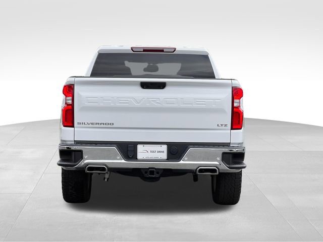 Used 2022 Chevrolet Silverado 1500 LTZ w/ Z71 Off-Road Package AWD/4WD image 5