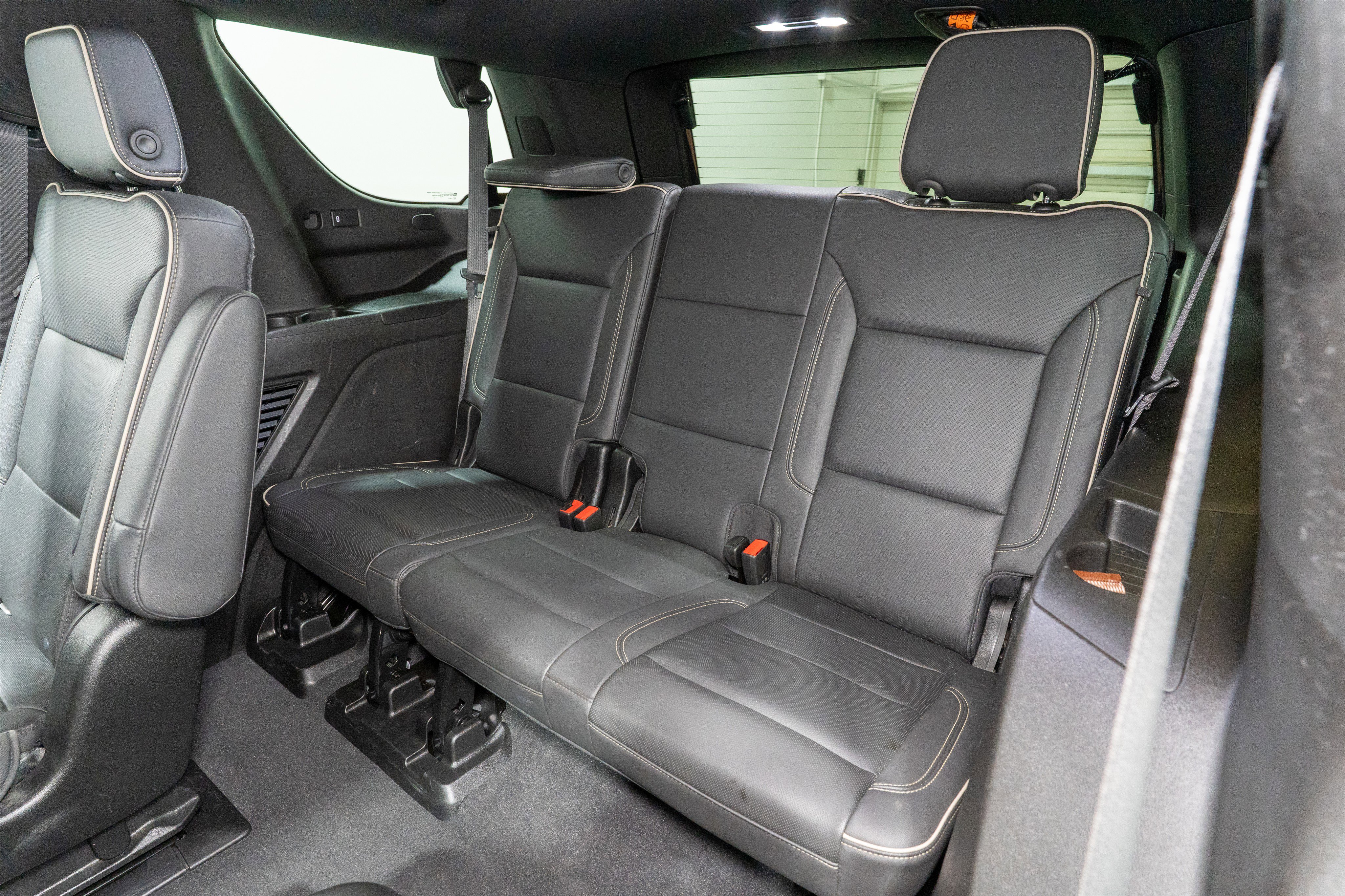 Used 2021 Chevrolet Tahoe Premier AWD/4WD image 33