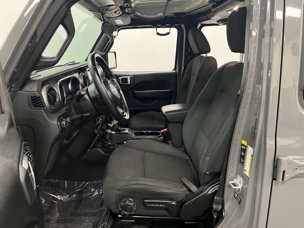 Used 2021 Jeep Gladiator Sport image 10