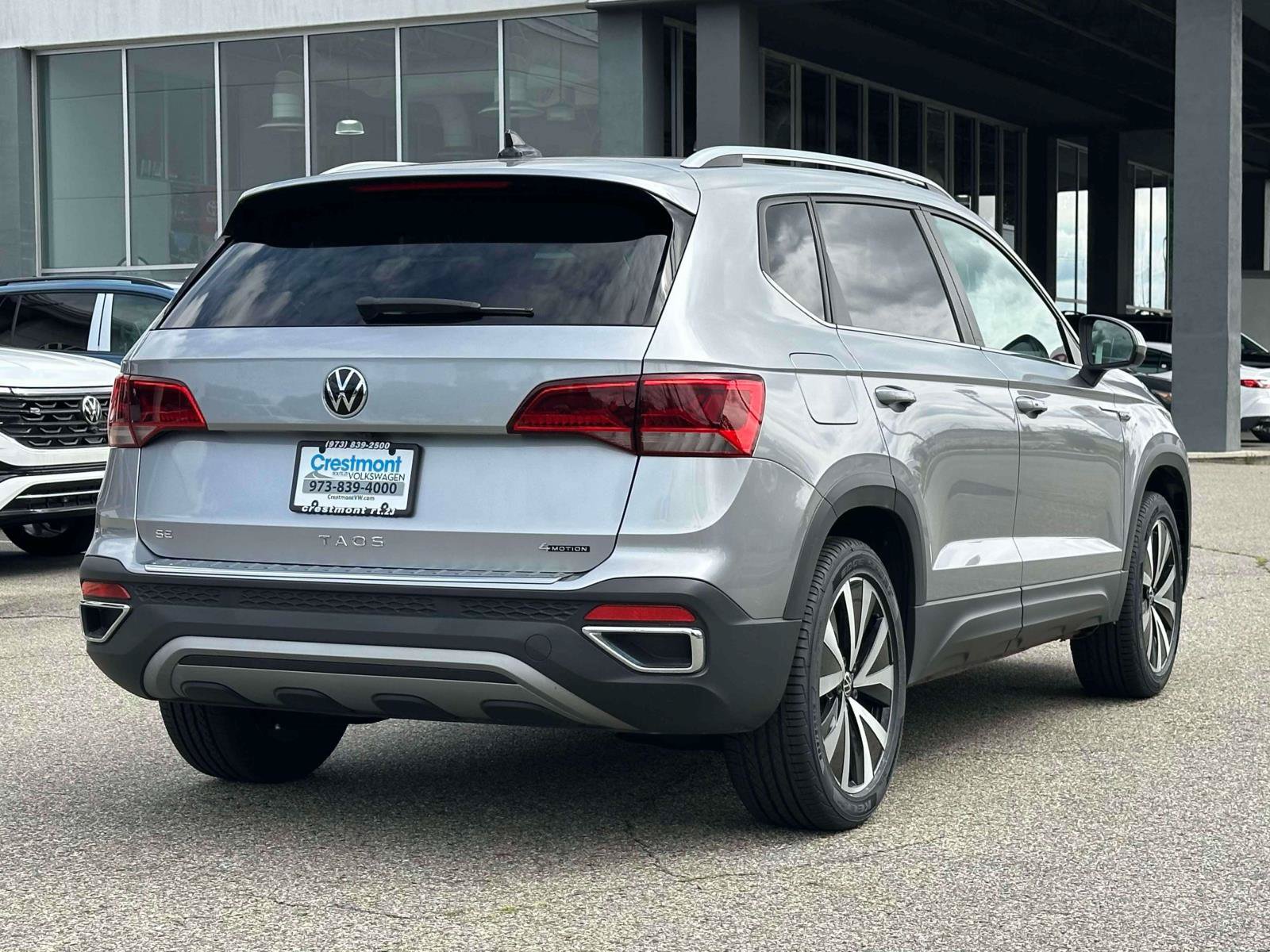 Certified 2023 Volkswagen Taos SE AWD/4WD image 3