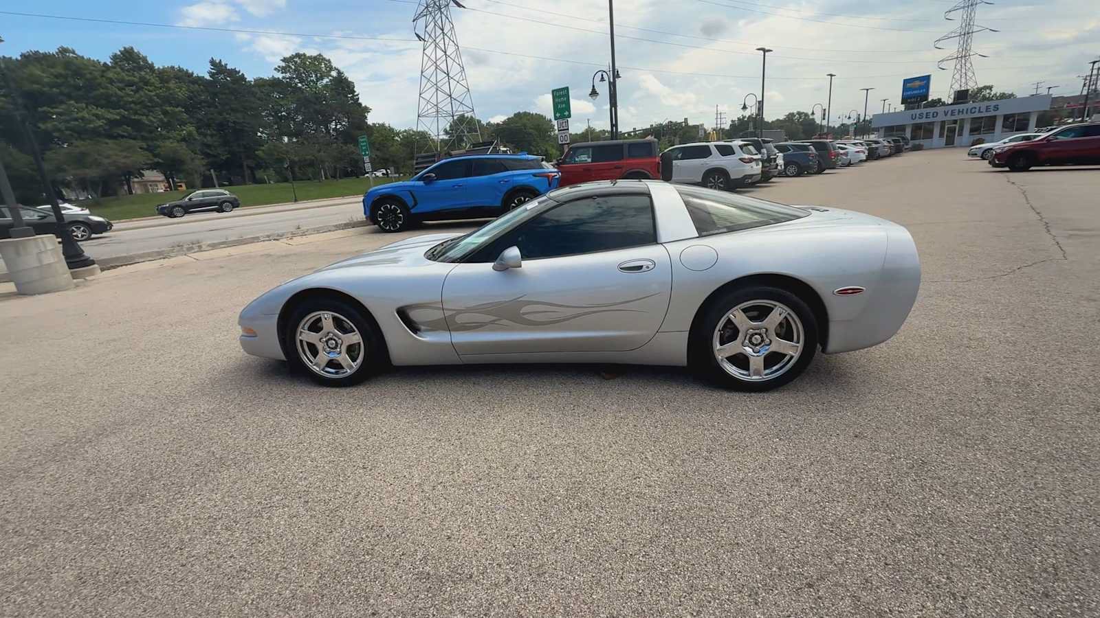 Used 1997 Chevrolet Corvette Coupe w/ Memory Pkg RWD image 5