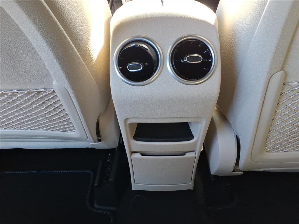 New 2025 Mercedes-Benz GLB 250 4MATIC image 27