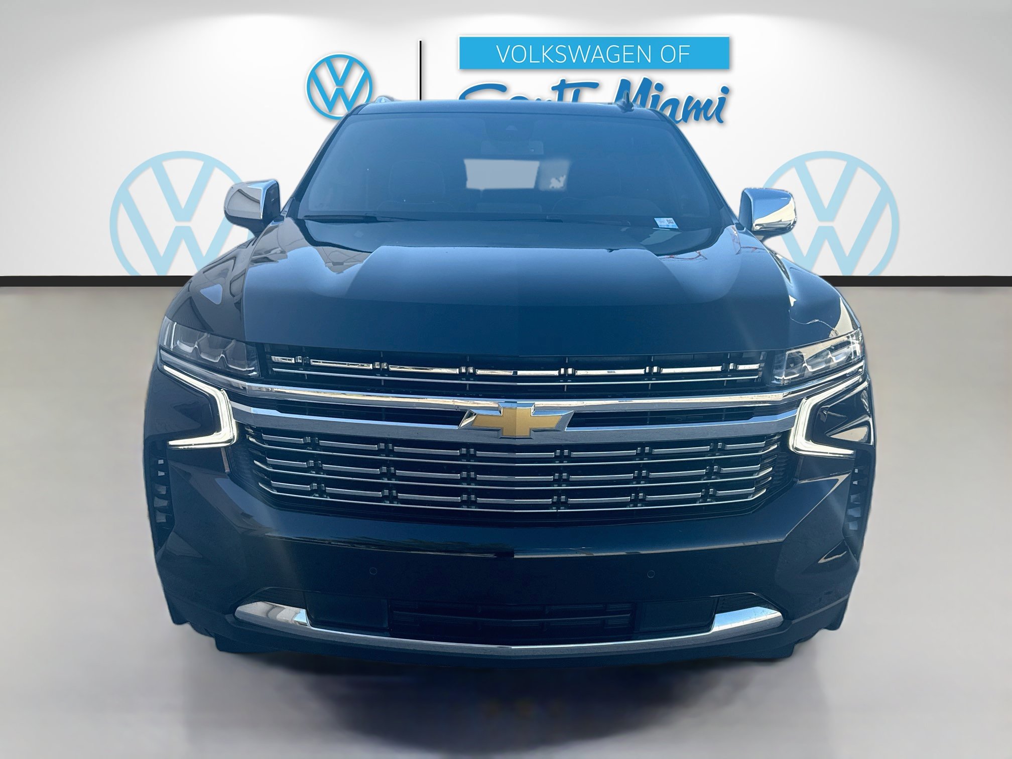 Used 2024 Chevrolet Tahoe Premier RWD image 2