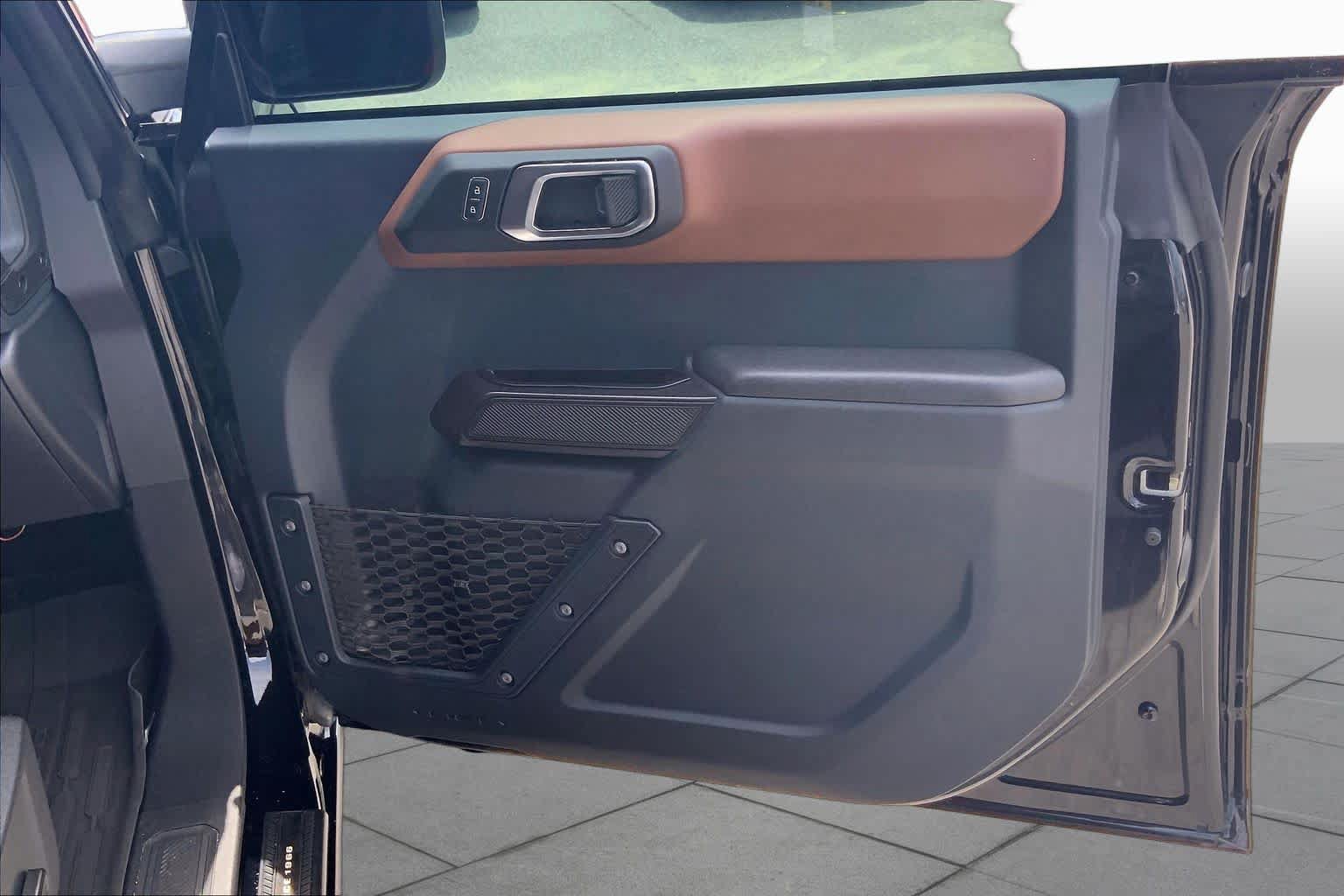 Used 2024 Ford Bronco Outer Banks AWD/4WD image 23
