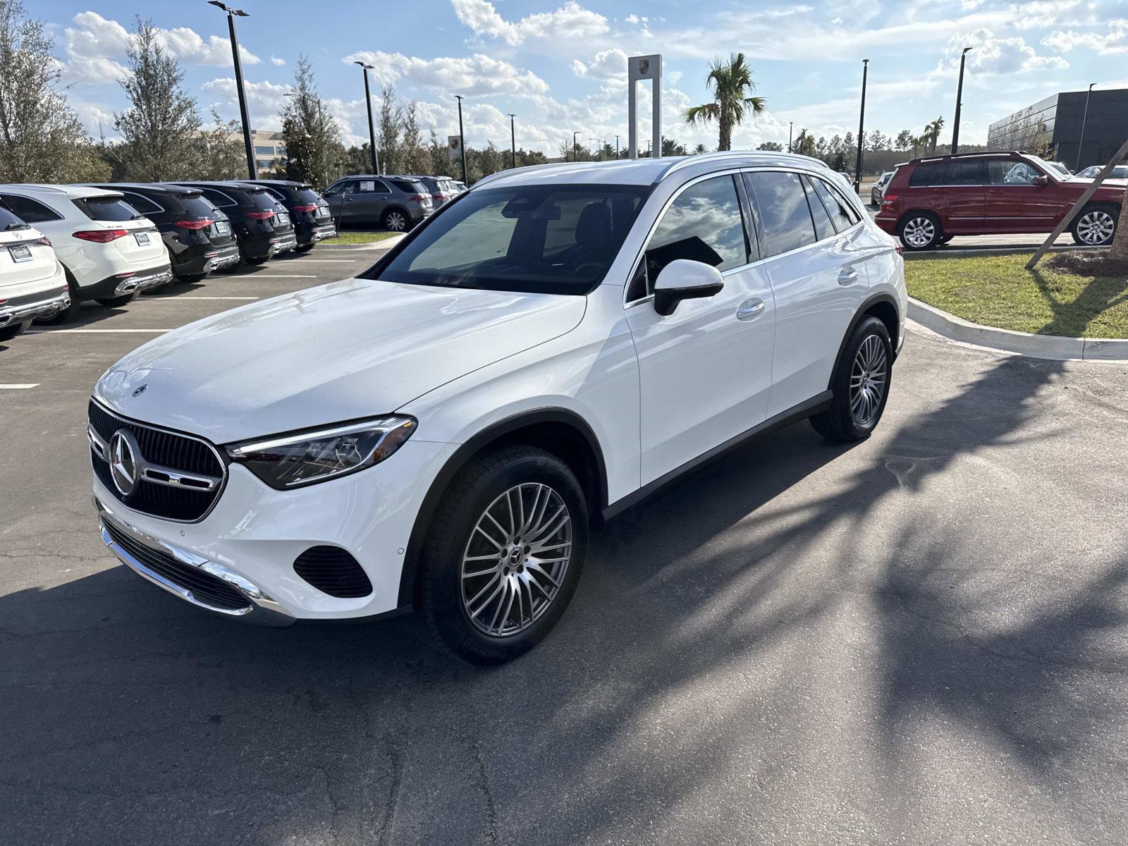 Used 2025 Mercedes-Benz GLC 300 image 7