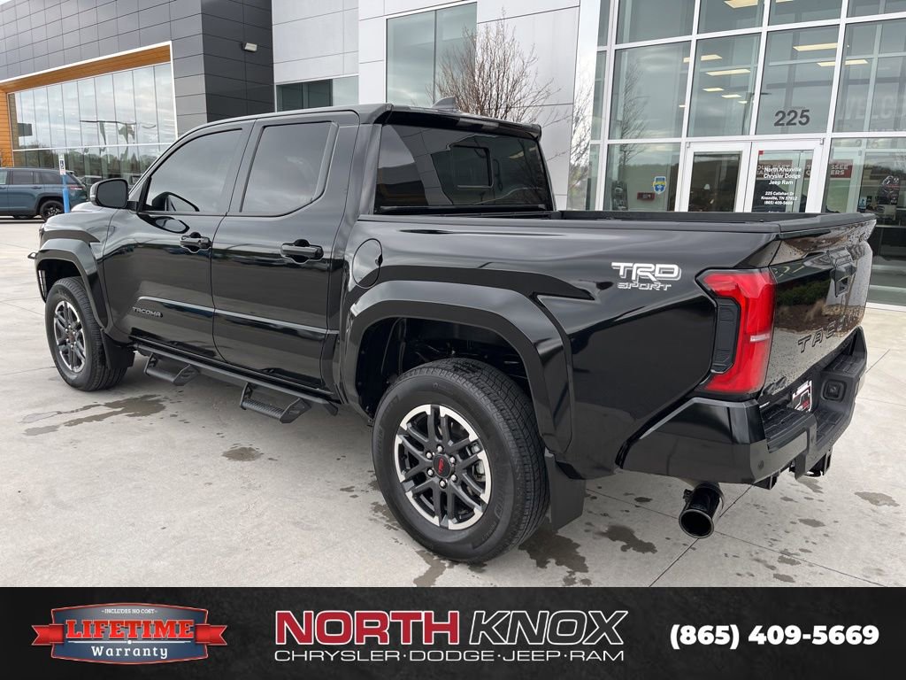 Used 2024 Toyota Tacoma TRD Sport w/ TRD Sport Upgrade Package image 16