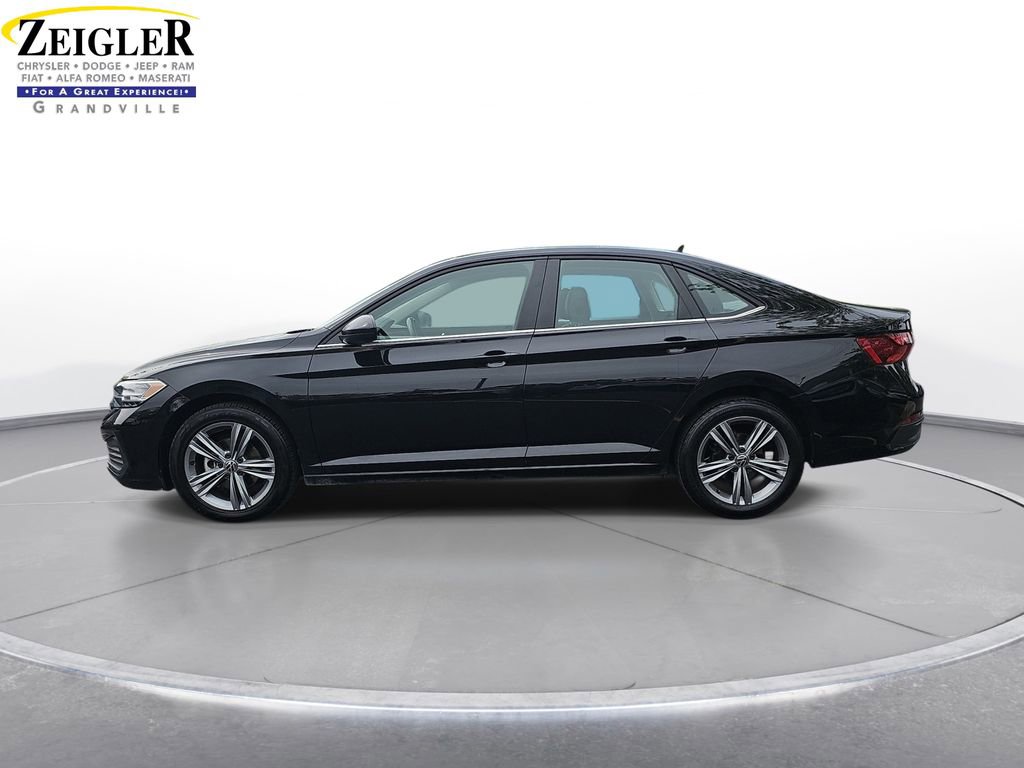 Used 2024 Volkswagen Jetta SE FWD image 8