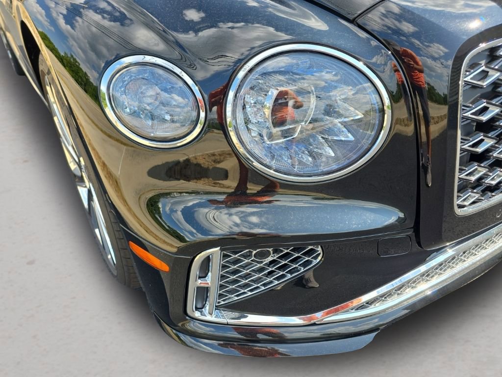 New 2025 Bentley Flying Spur Plug-In Hybrid image 10
