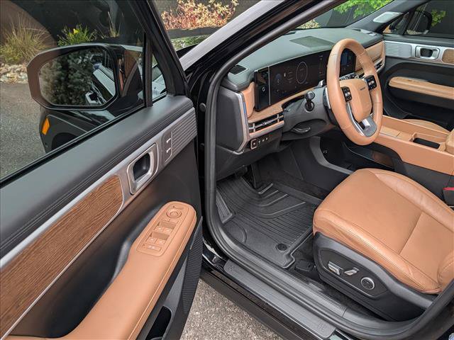 Certified 2024 Hyundai Santa Fe Limited AWD/4WD image 31