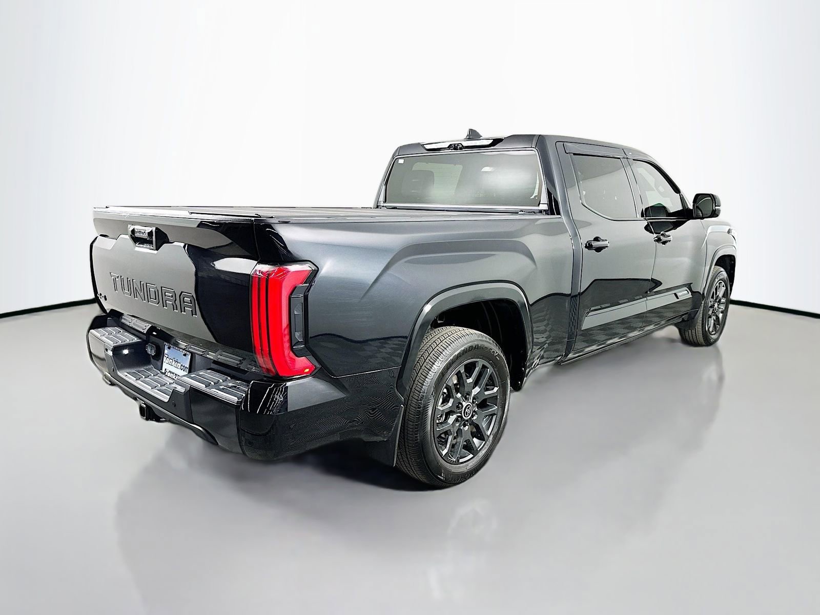 Used 2024 Toyota Tundra Platinum image 7