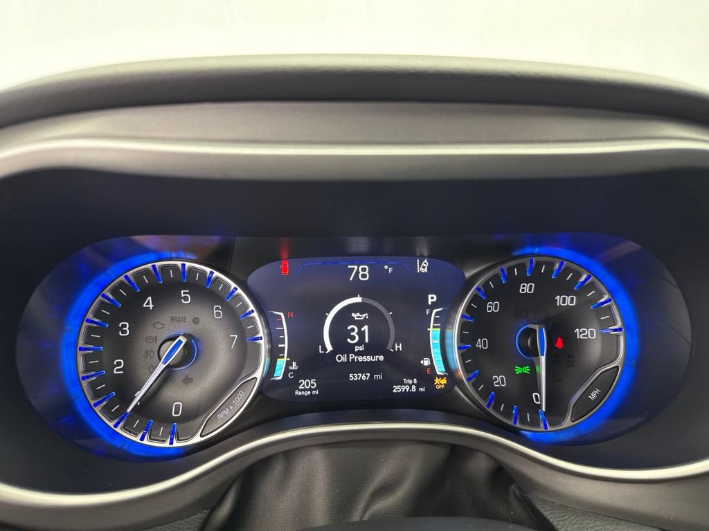 Used 2025 Chrysler Pacifica Select FWD image 25