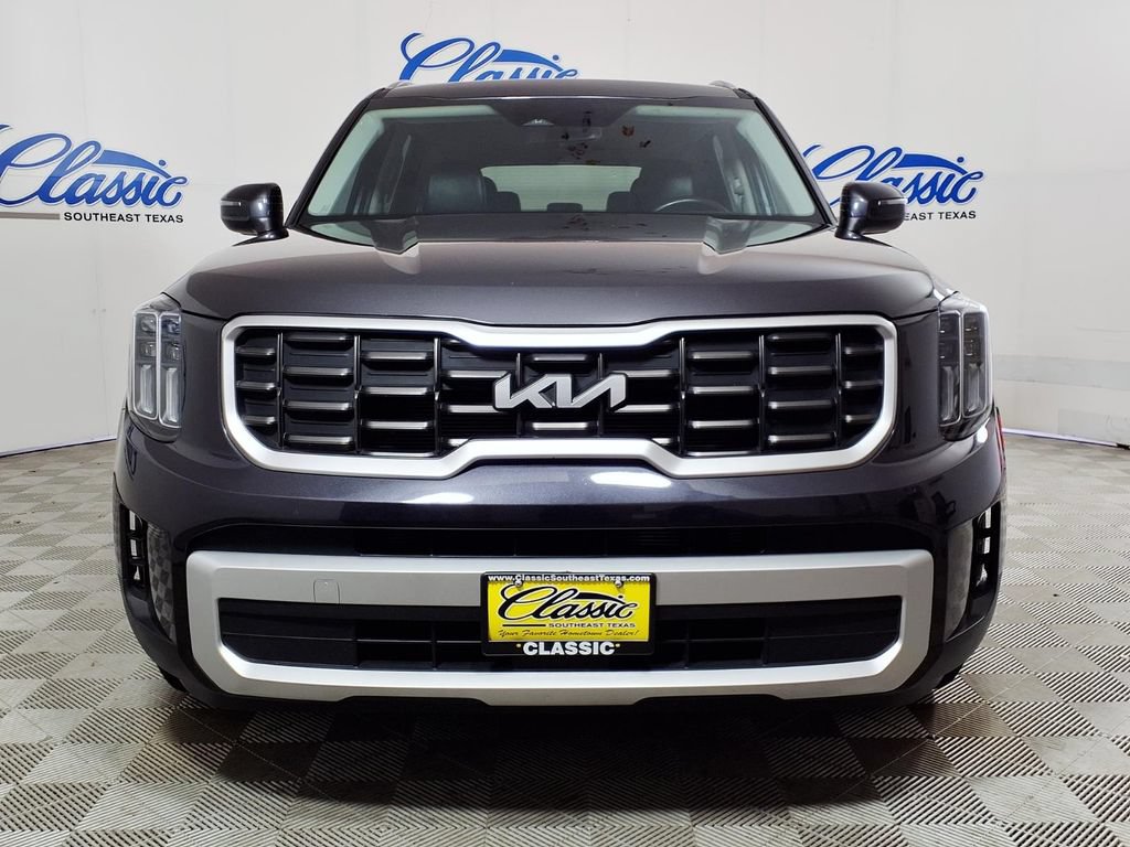 Used 2025 Kia Telluride S FWD image 3
