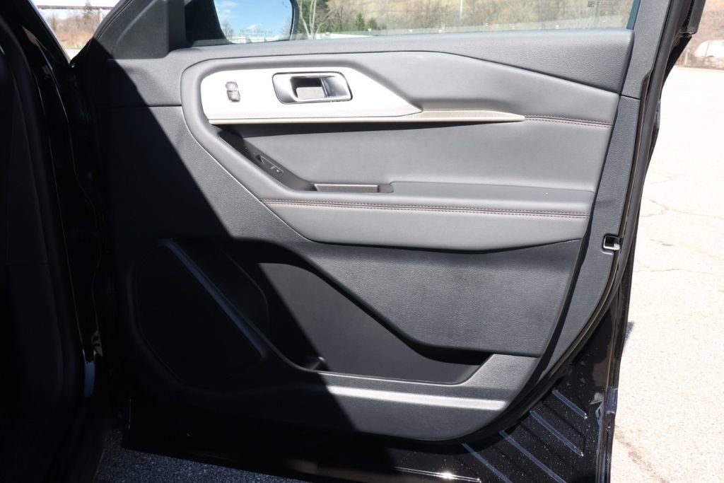 New 2026 Ford Explorer Active w/ Active Comfort Package image 43