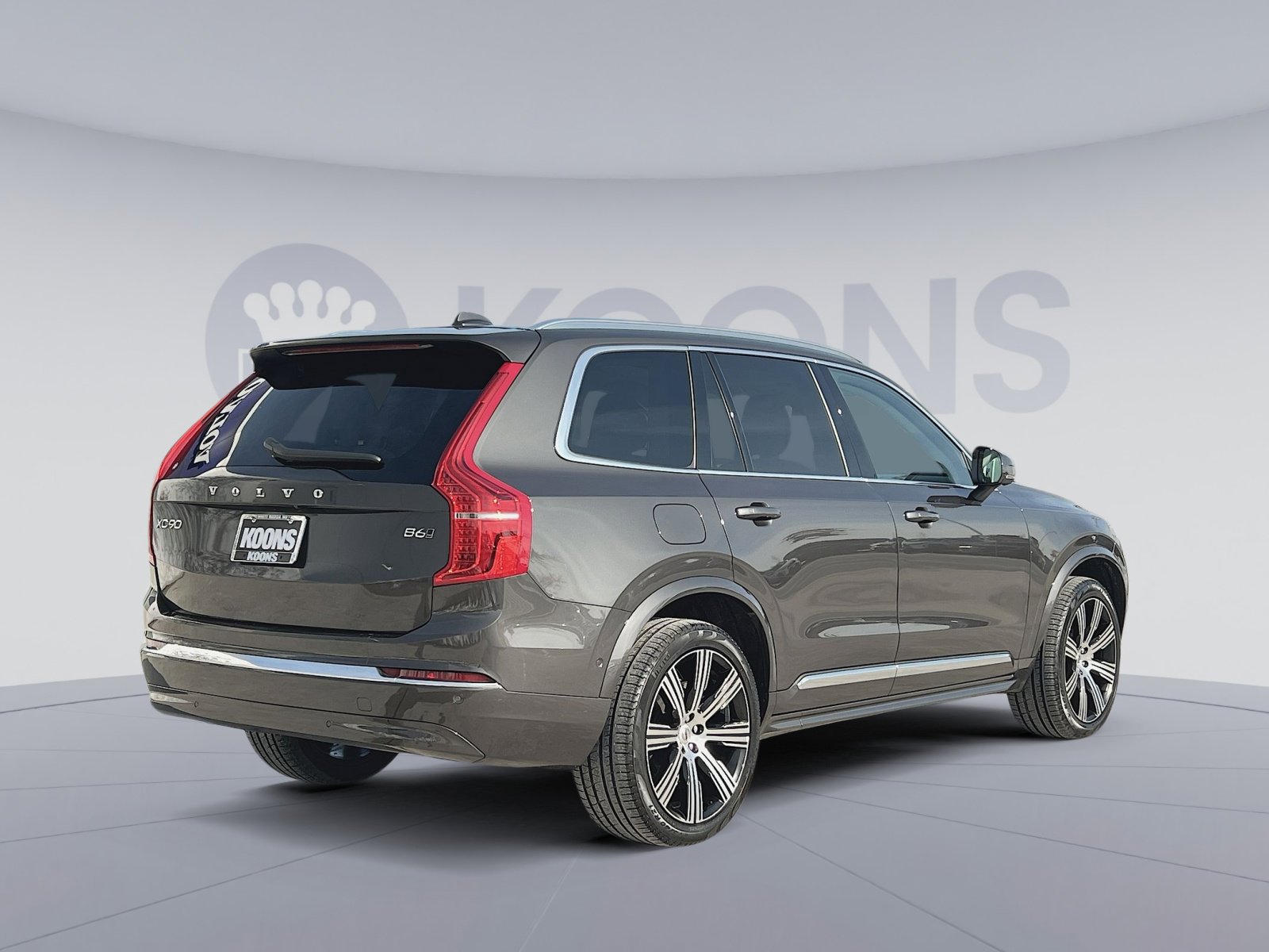 Used 2024 Volvo XC90 B6 Plus w/ Protection Package image 7