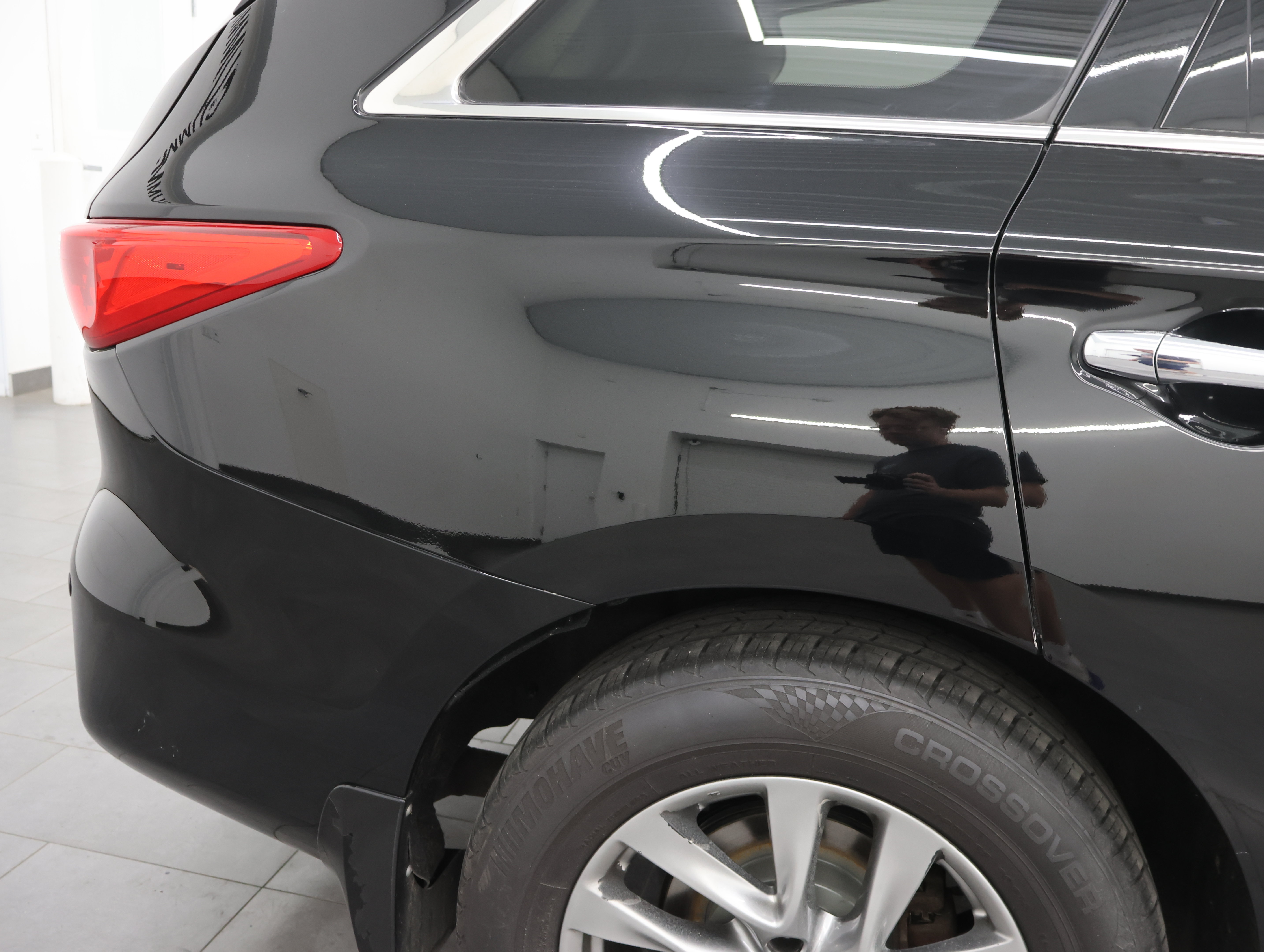 Used 2014 INFINITI QX60 Luxe w/ Premium Plus Package AWD/4WD image 30