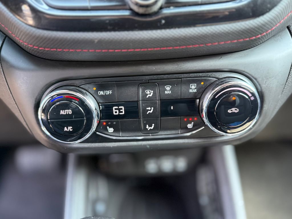 Used 2023 Chevrolet TrailBlazer RS w/ Convenience Package FWD image 19