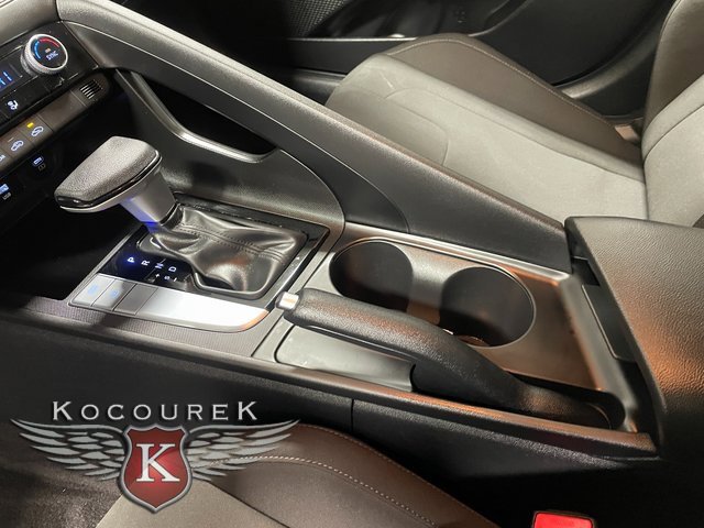 Used 2024 Hyundai Elantra SEL image 17