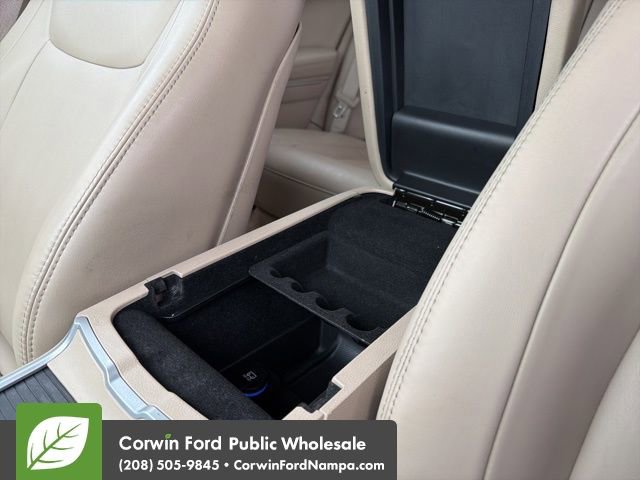 Used 2013 Chrysler 300 AWD w/ Driver Convenience Group image 23