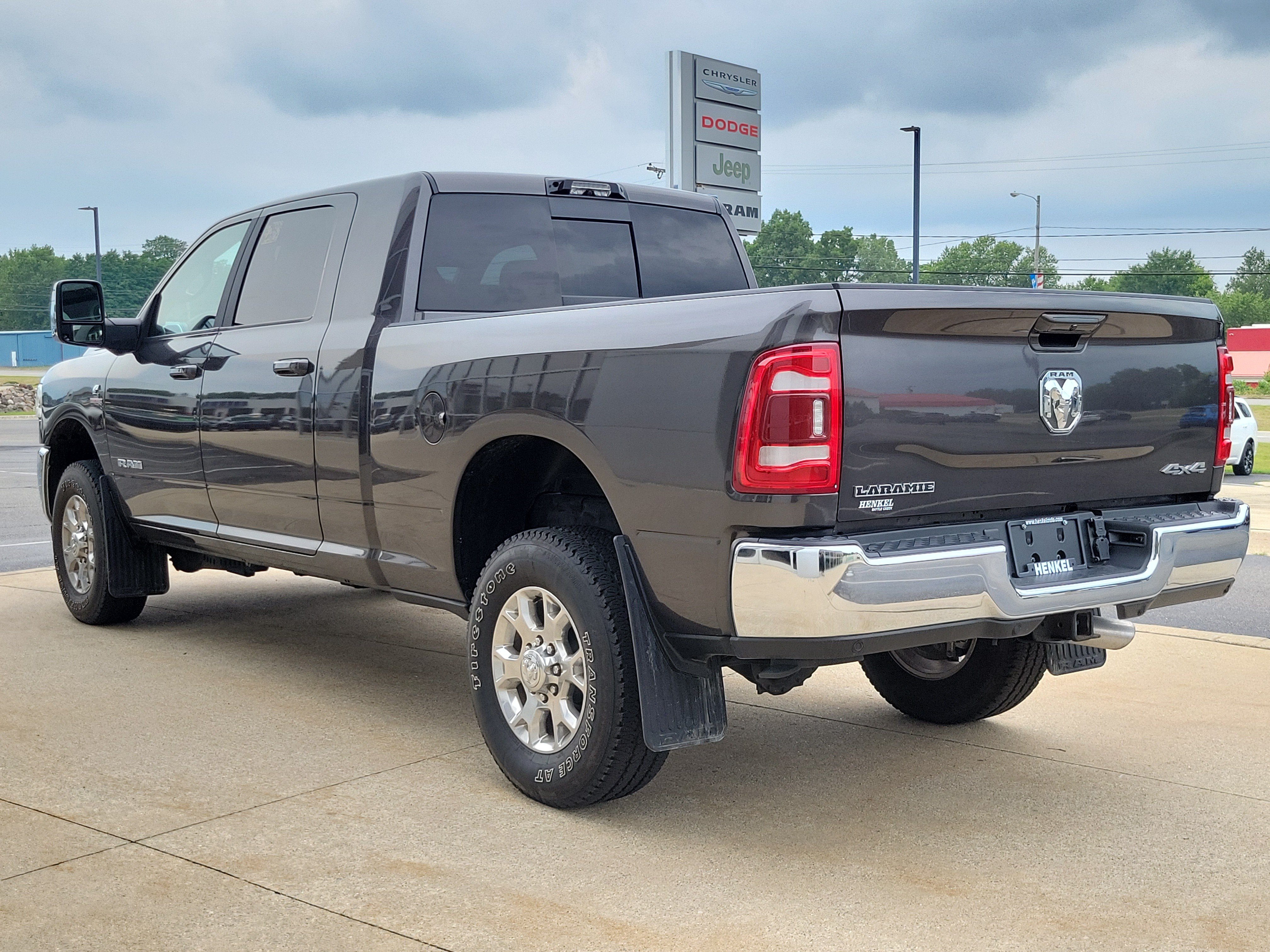 Used 2023 RAM 2500 Laramie AWD/4WD image 3