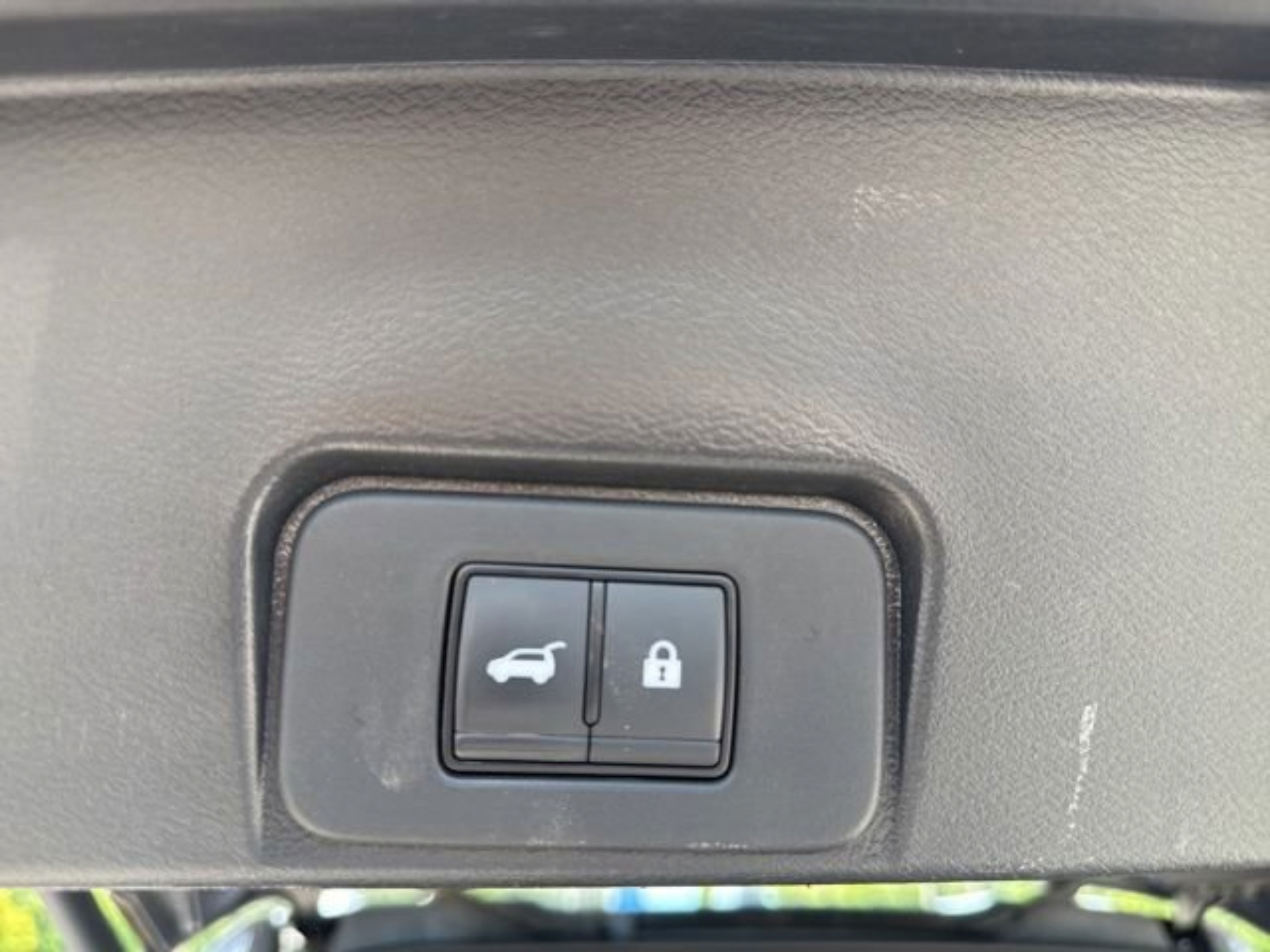 Used 2023 Nissan Rogue SL AWD/4WD image 31