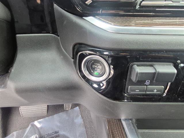 Used 2022 Chevrolet Silverado 1500 RST image 28