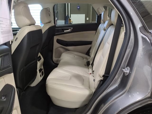 Used 2023 Ford Edge Titanium AWD/4WD image 15